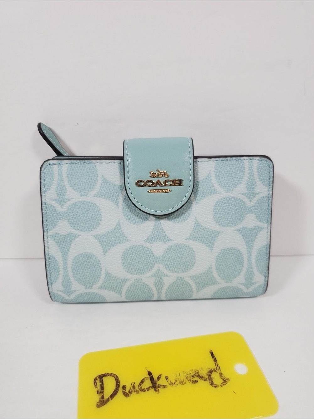 NWT Coach Medium Corner Zip Wallet